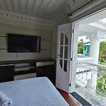 Pousada Casa Branca Brasil - 100 M Da Passarela Do Alcool